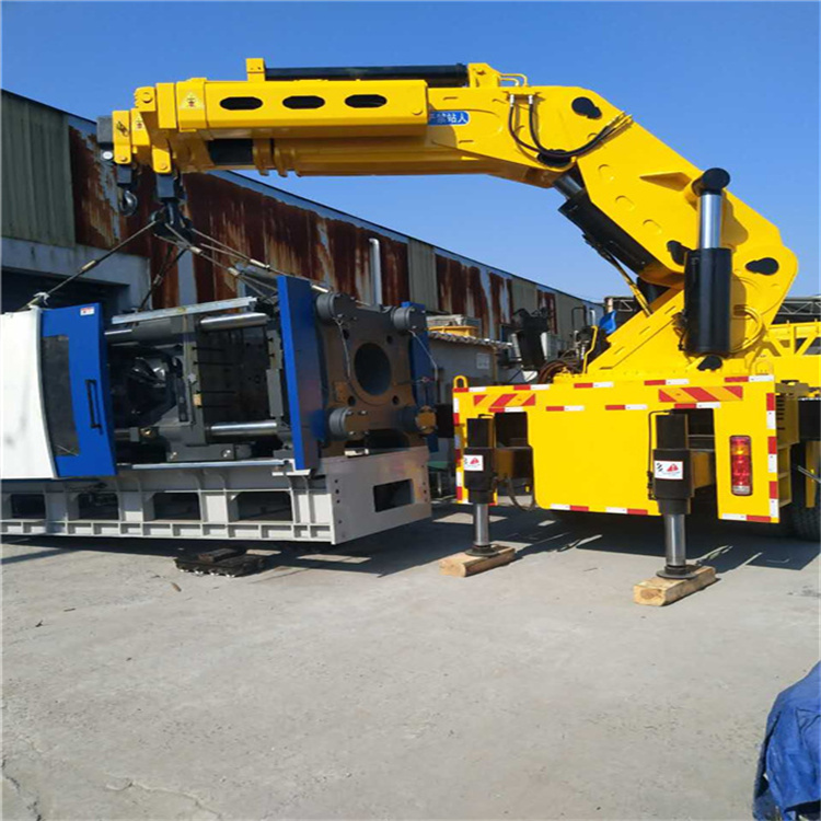 贵溪 大吨位折臂吊出租费用解析：一小时租赁多少钱